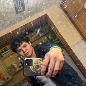 Meet your Posher, Josh